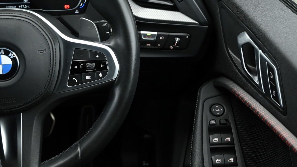 BMW 1 Series Image 16