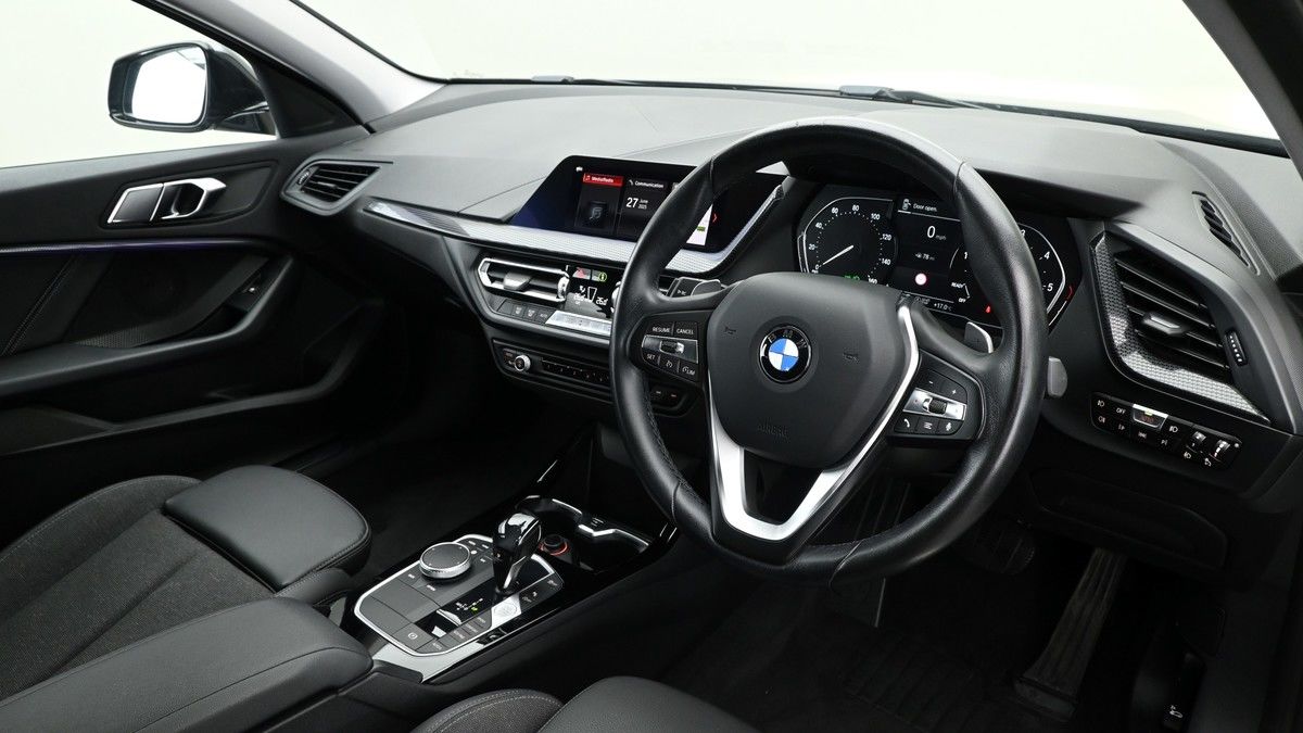 BMW 1 Series Image 3