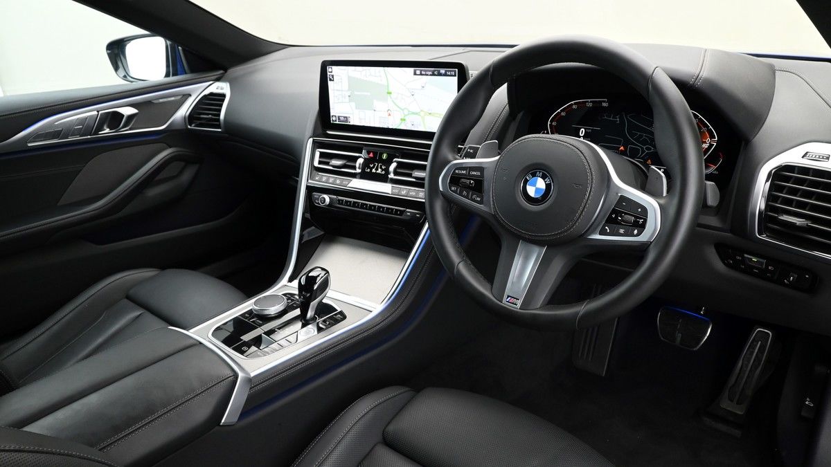 BMW 8 Series Image 14