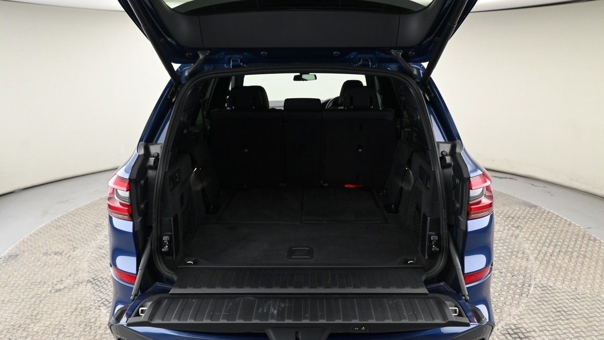 BMW X5 Image 10