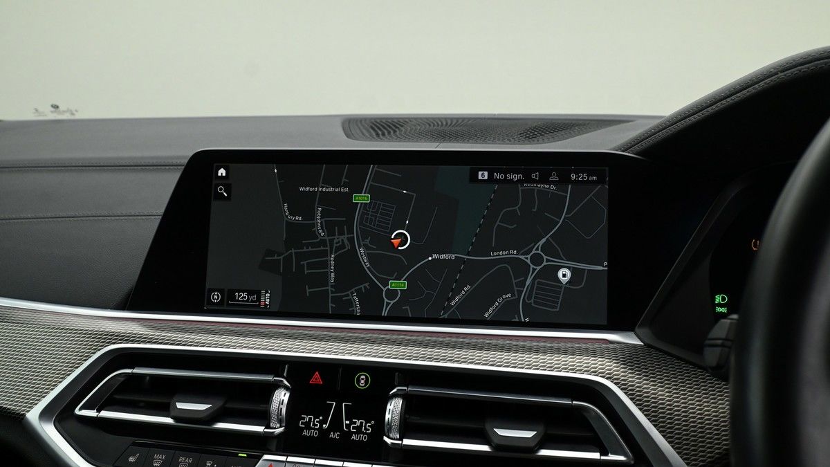 BMW X5 Image 11