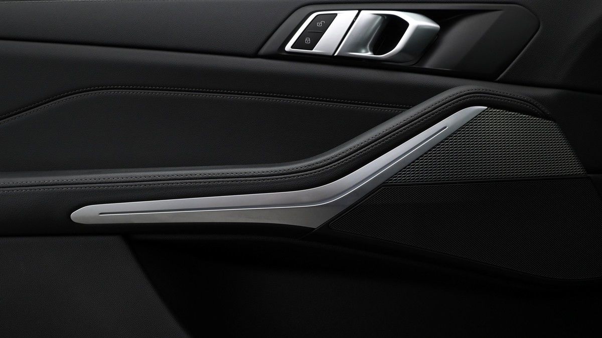 BMW X5 Image 13