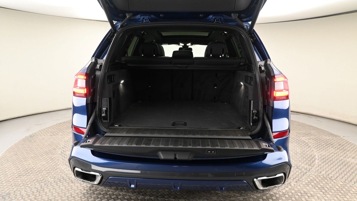BMW X5 Image 10