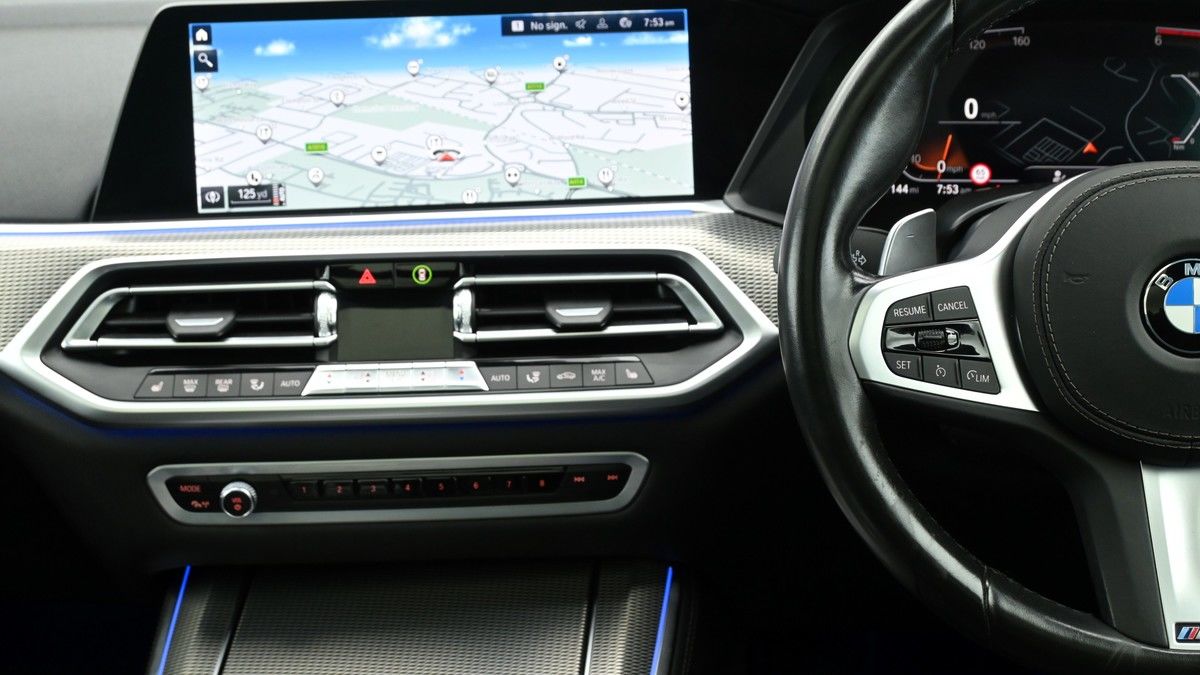 BMW X5 Image 15