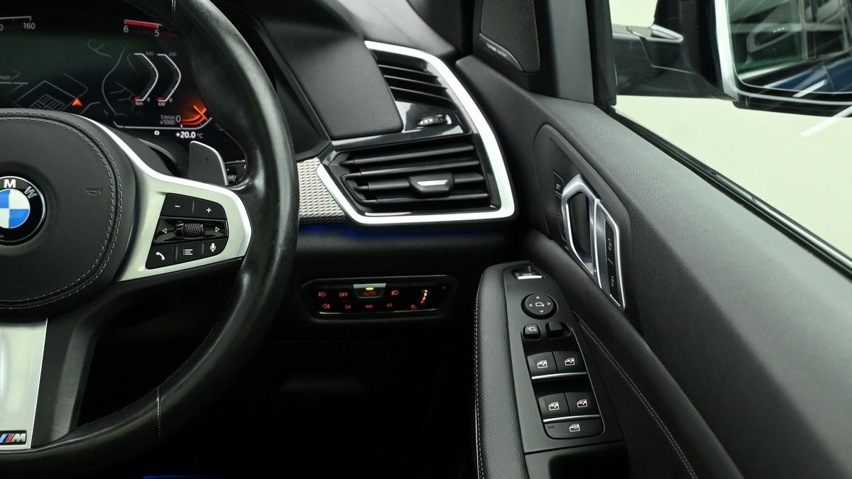 BMW X5 Image 16