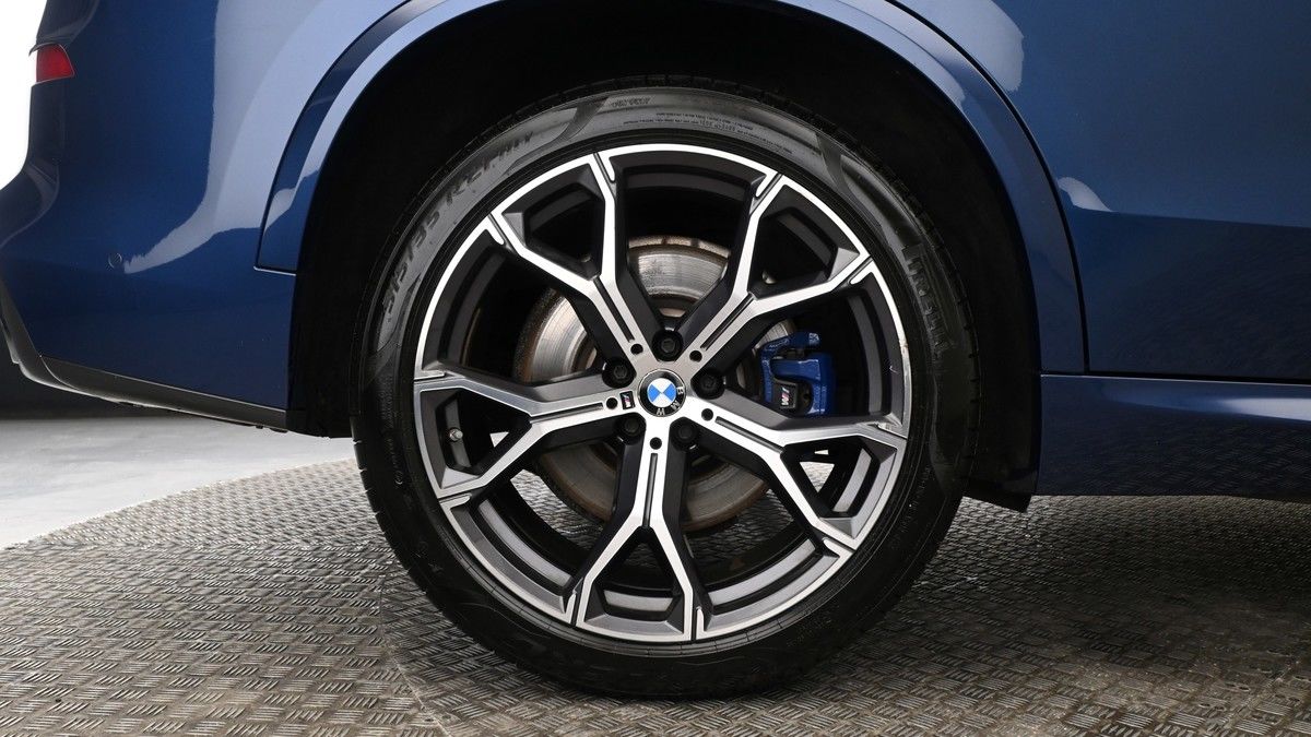 BMW X5 Image 9