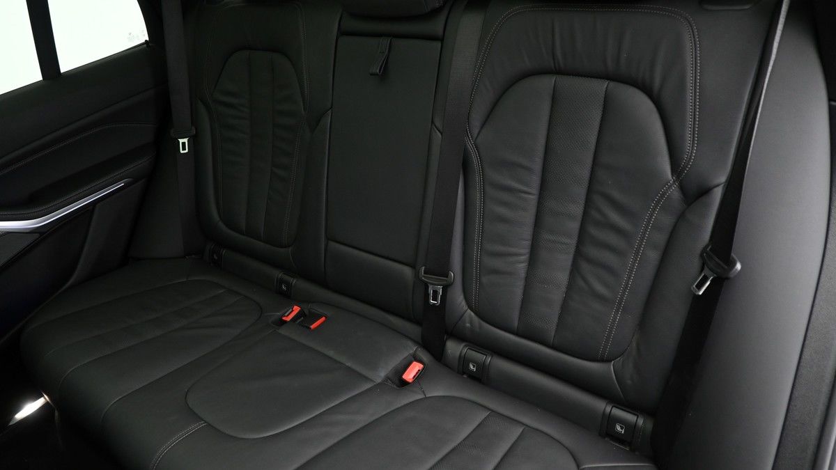 BMW X5 Image 5
