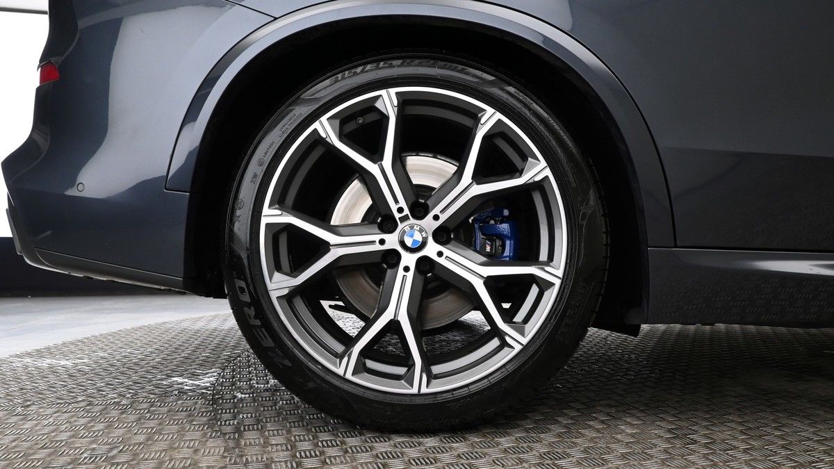 BMW X5 Image 9