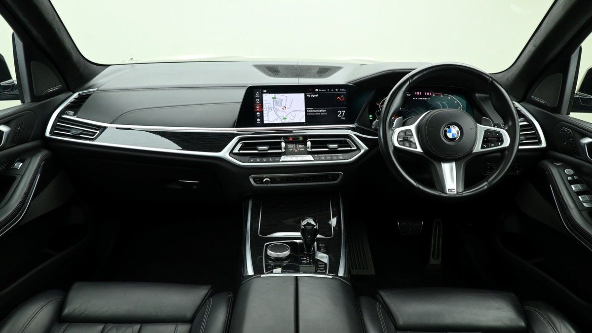 BMW X7 Image 14