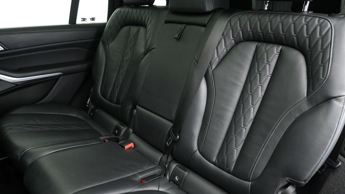 BMW X7 Image 5