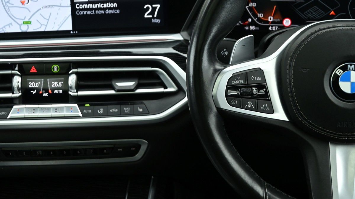 BMW X7 Image 15