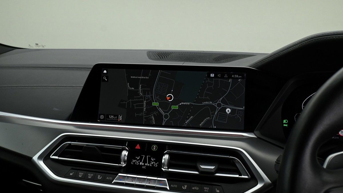 BMW X6 Image 10