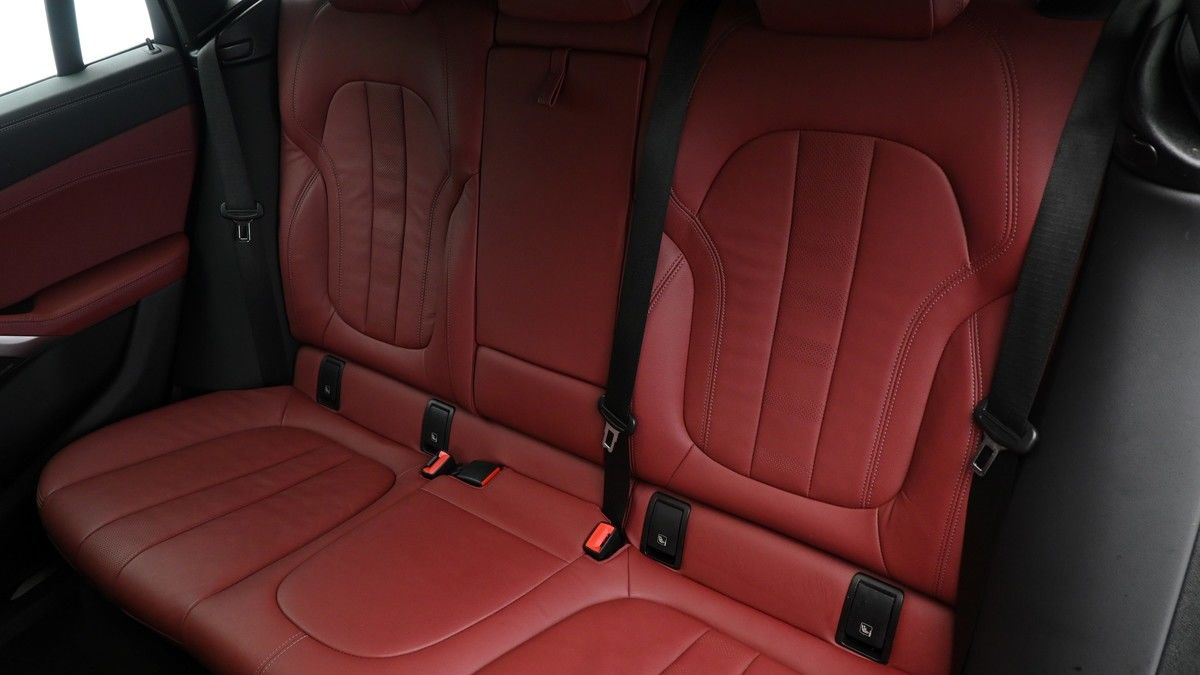 BMW X6 Image 4