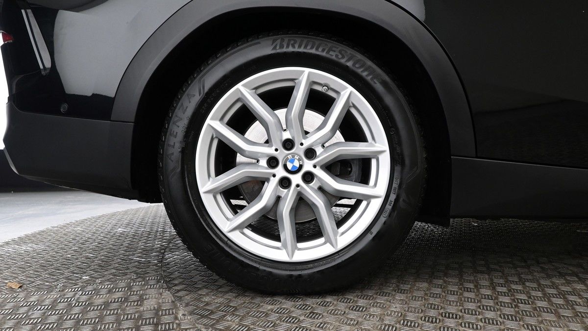 BMW X6 Image 8