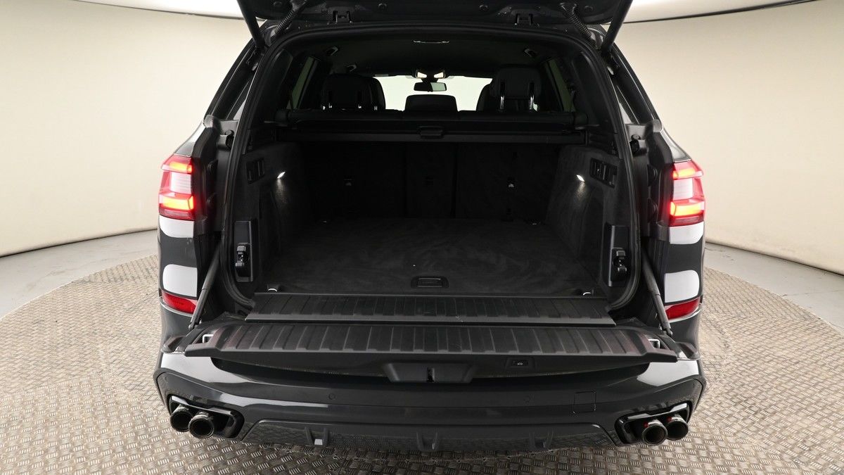 BMW X5 Image 10