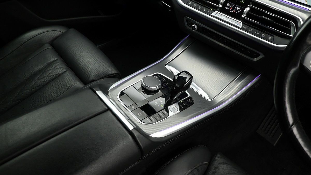 BMW X5 Image 2