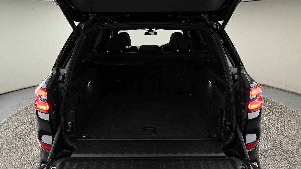 BMW X5 Image 10