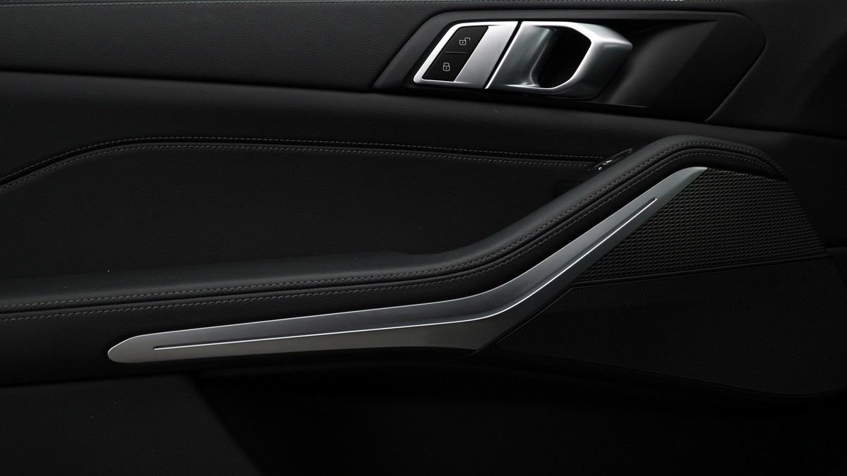 BMW X5 Image 13