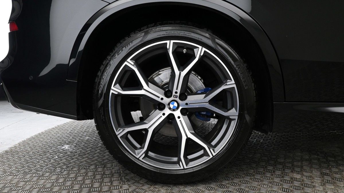 BMW X5 Image 9