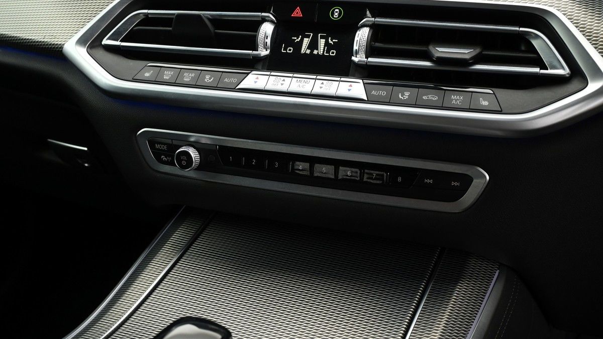 BMW X5 Image 11