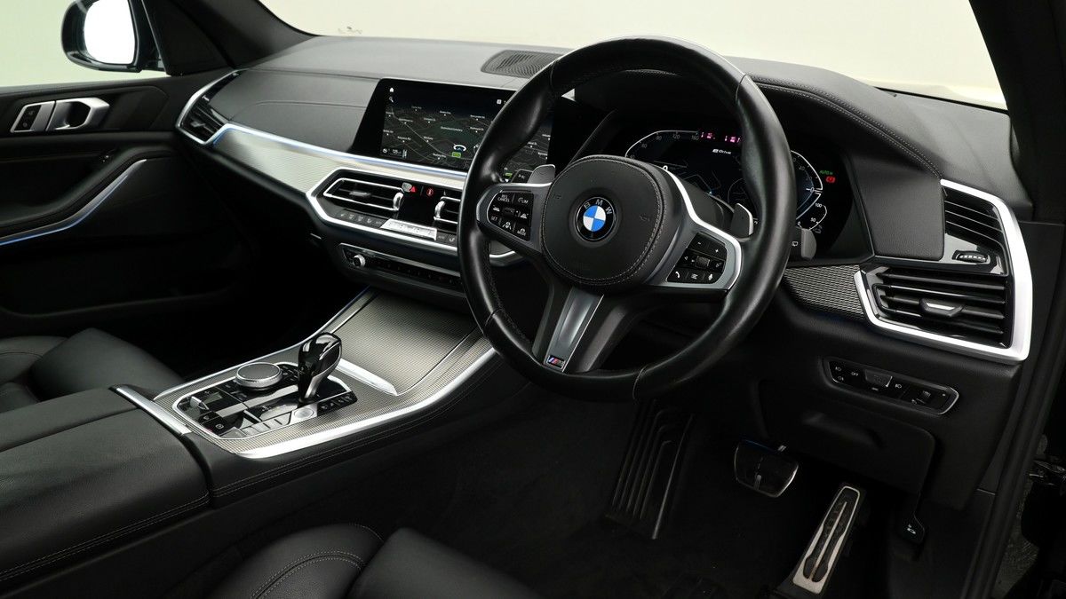 BMW X5 Image 2