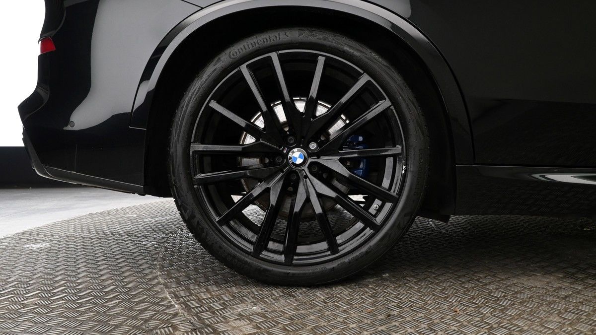 BMW X5 Image 8