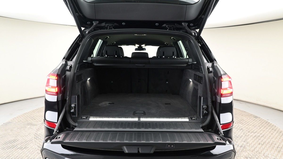 BMW X5 Image 10