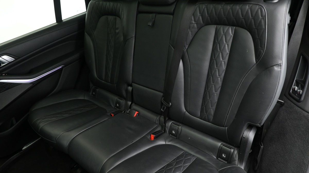 BMW X7 Image 5