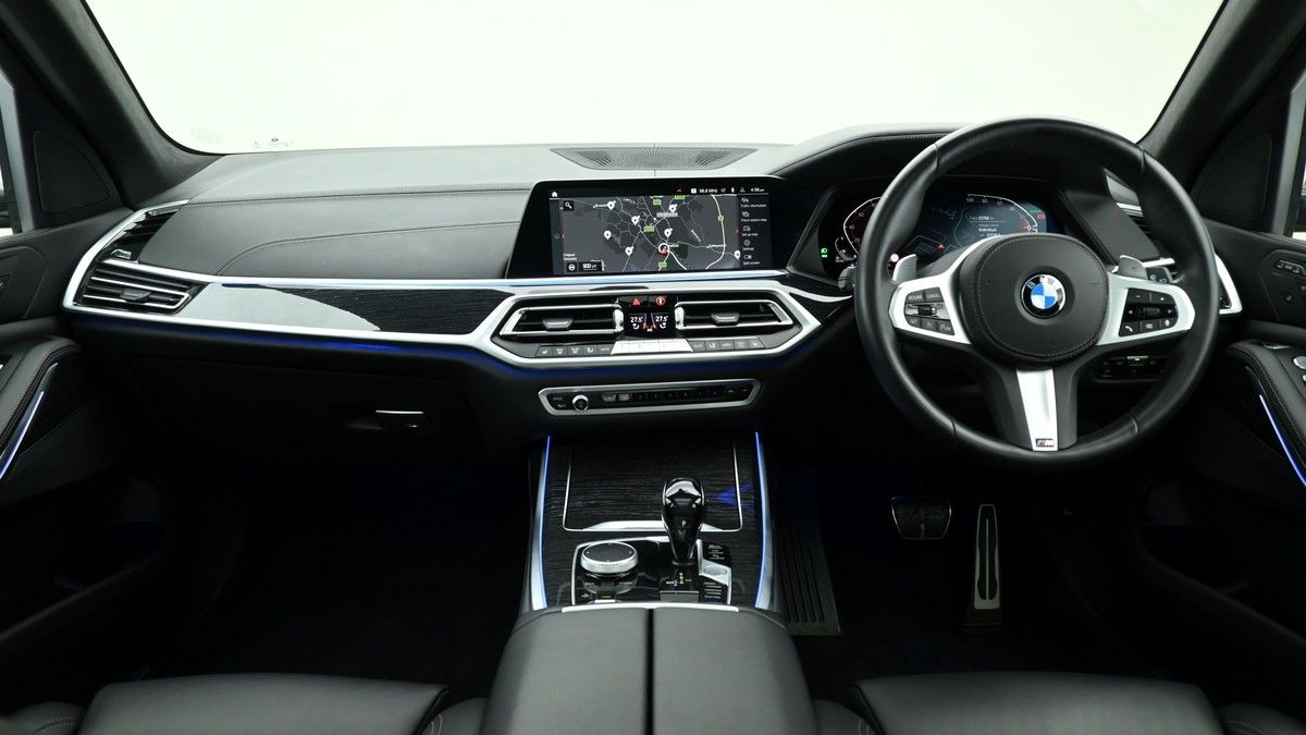 BMW X7 Image 14