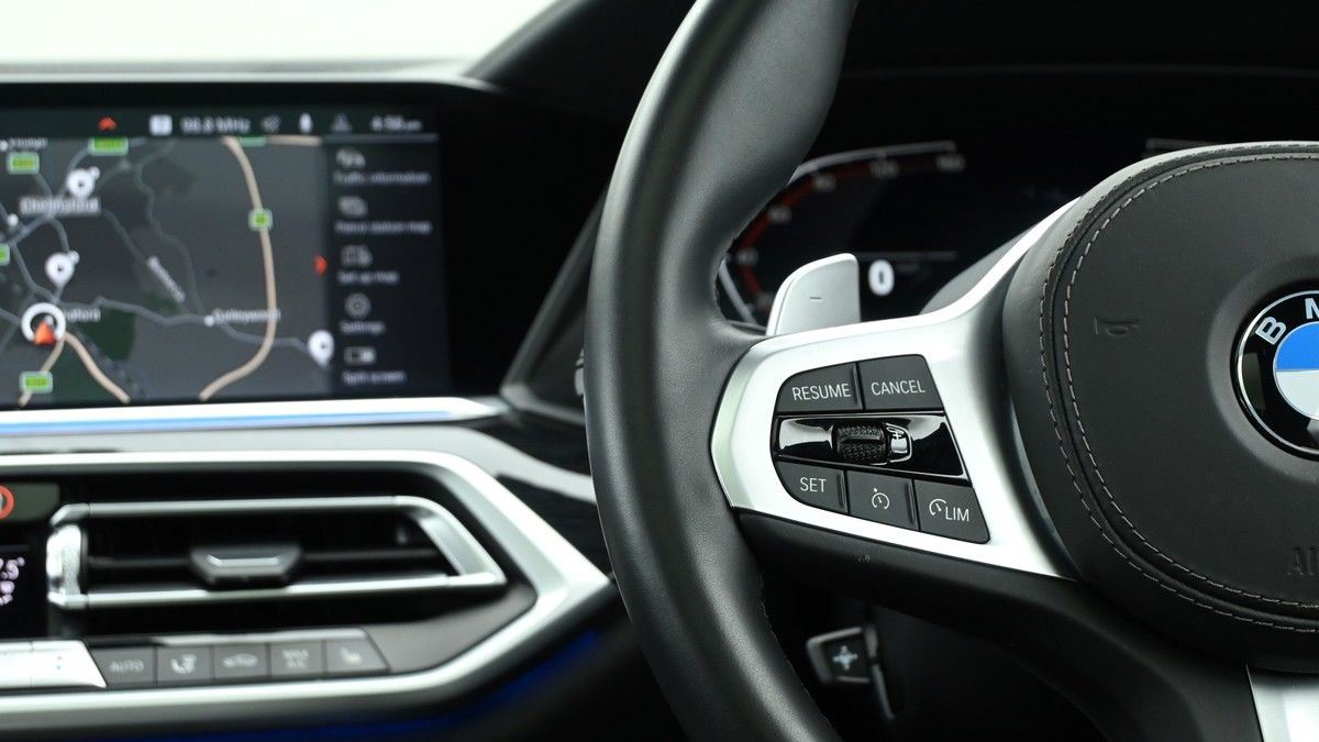 BMW X7 Image 15
