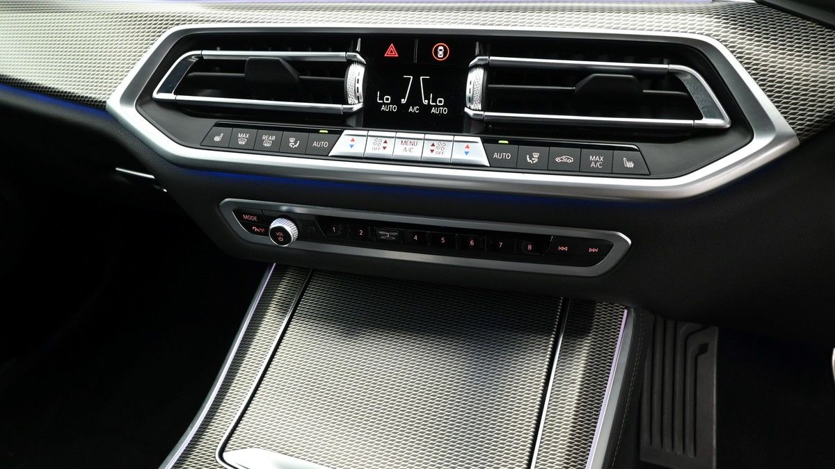 BMW X5 Image 12