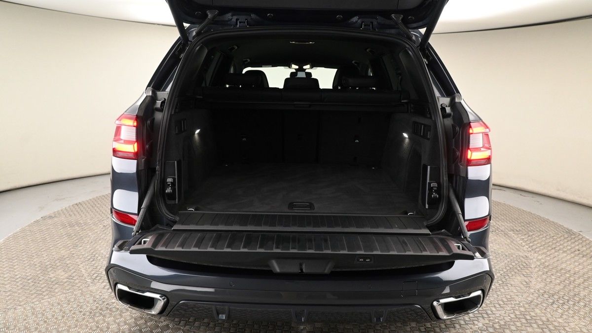 BMW X5 Image 10