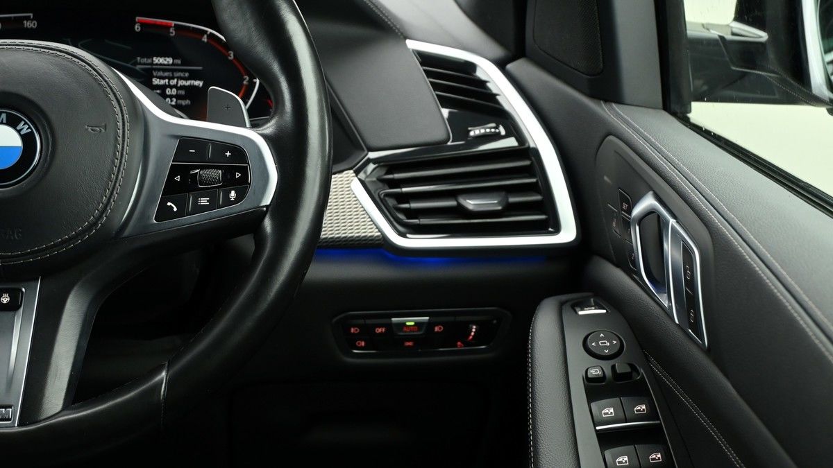 BMW X5 Image 16