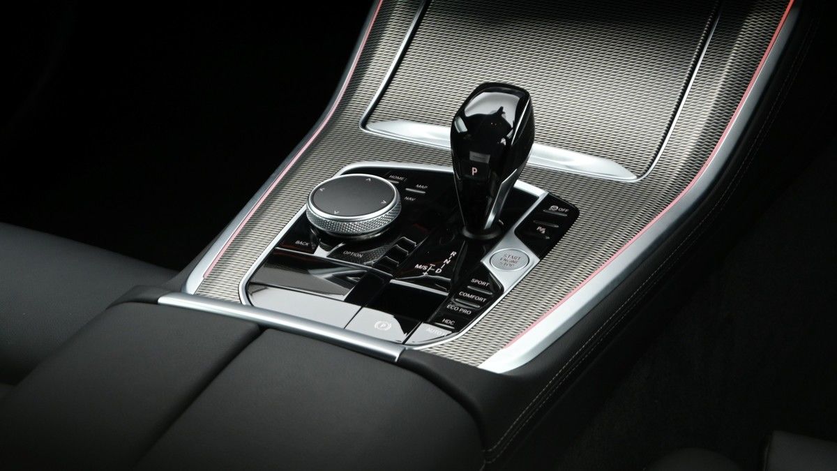 BMW X5 Image 2