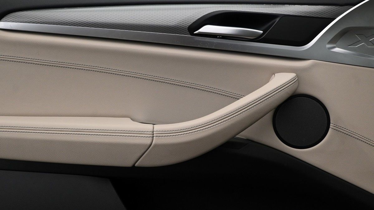 BMW X3 Image 12