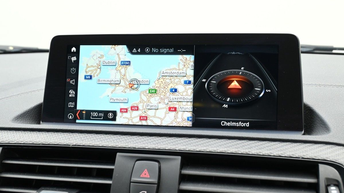 BMW M2 Image 10
