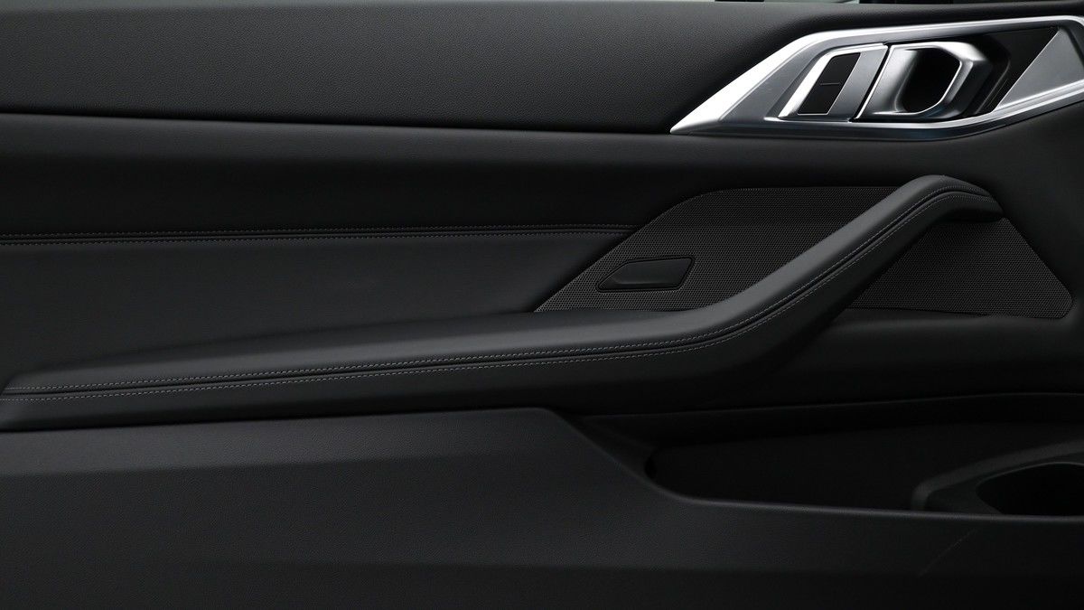 BMW M4 Competition Image 13