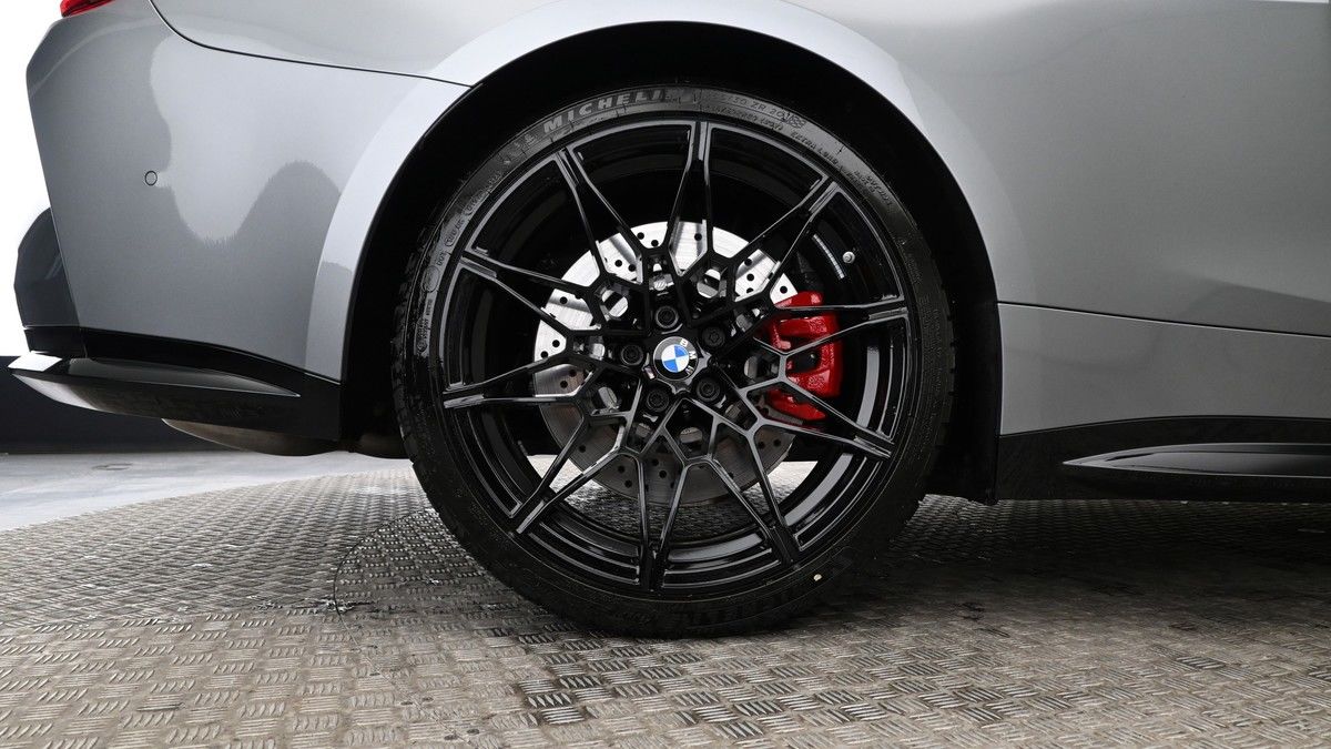BMW M4 Competition Image 9