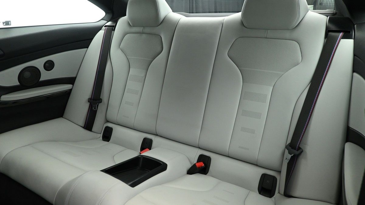 BMW M4 Image 5
