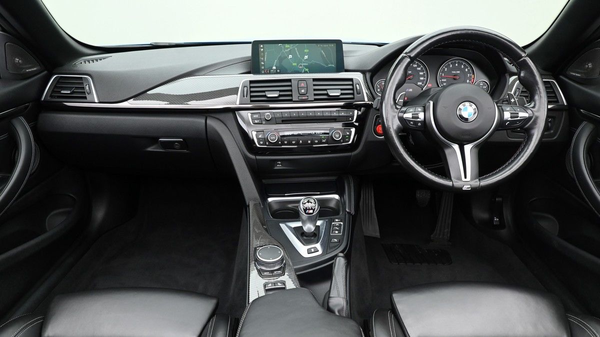 BMW M4 Image 13