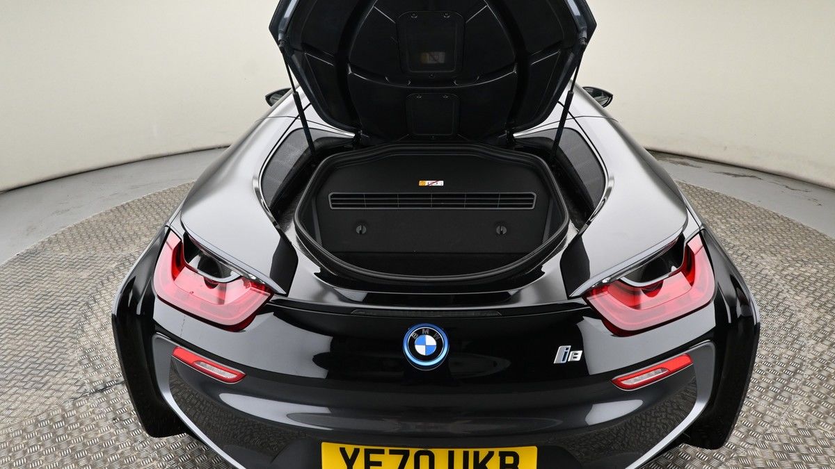 BMW i8 Image 7