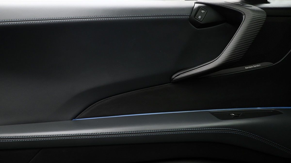 BMW i8 Image 10