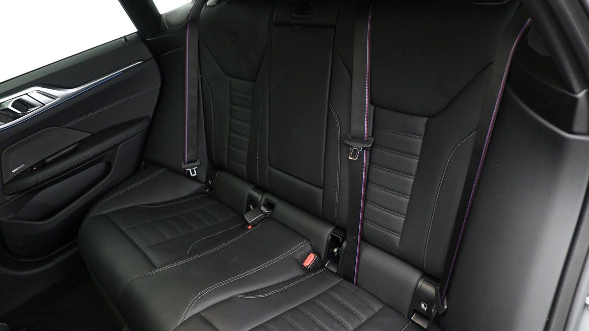 BMW i4 Image 5