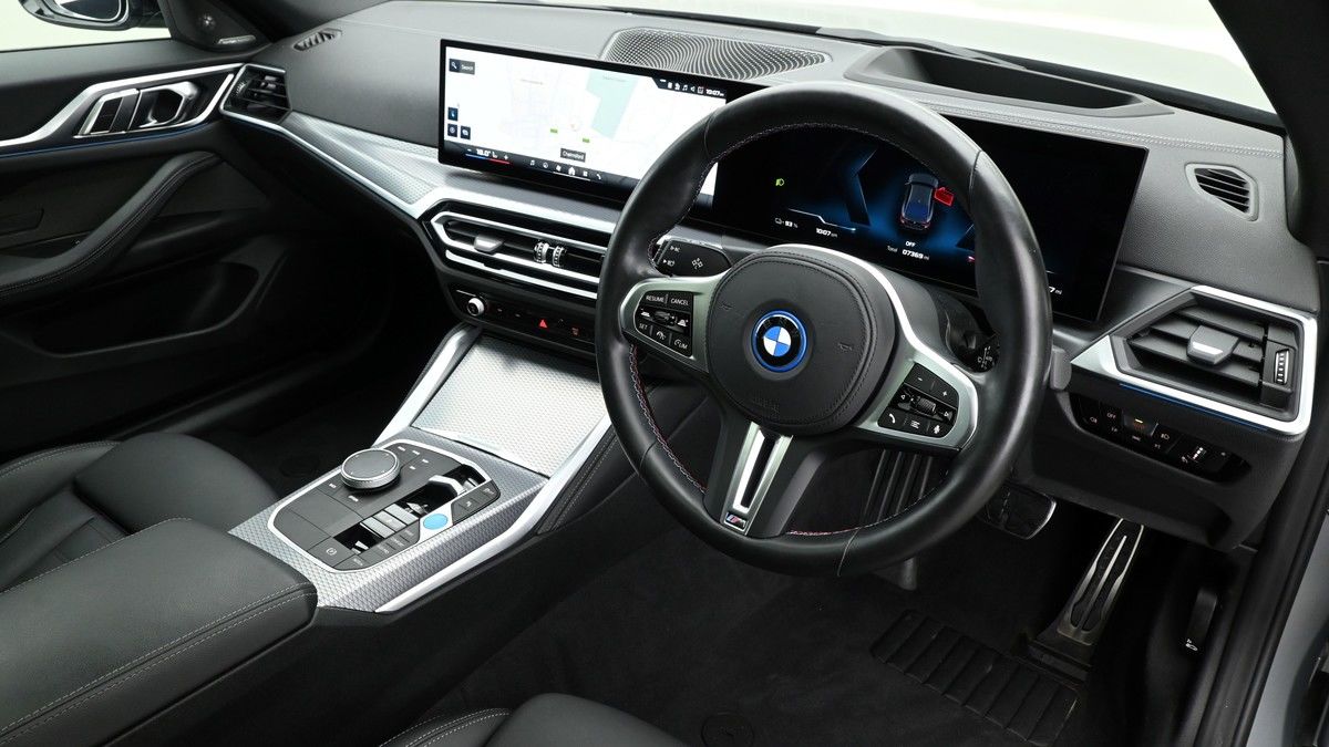 BMW i4 Image 3