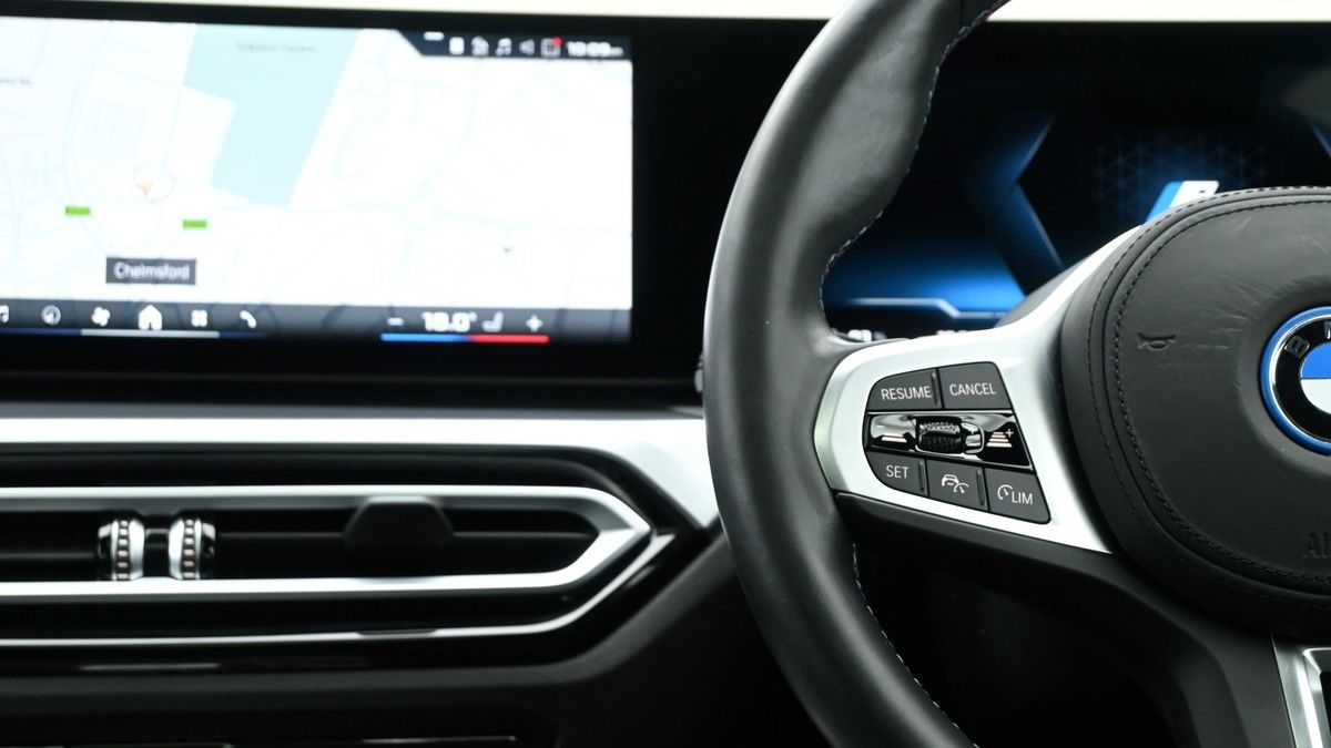 BMW i4 Image 15