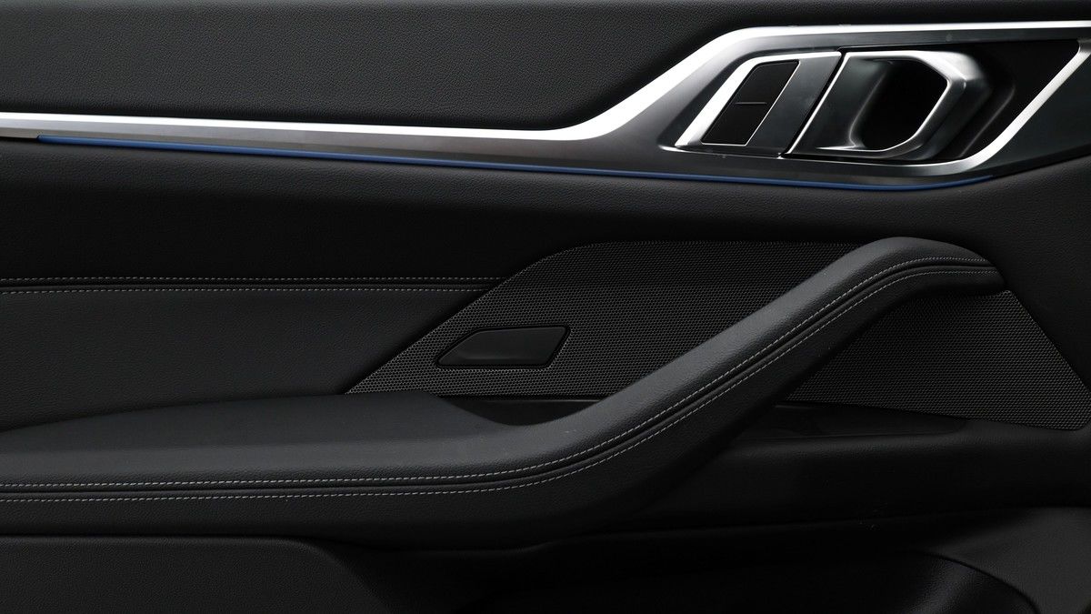 BMW i4 Image 13