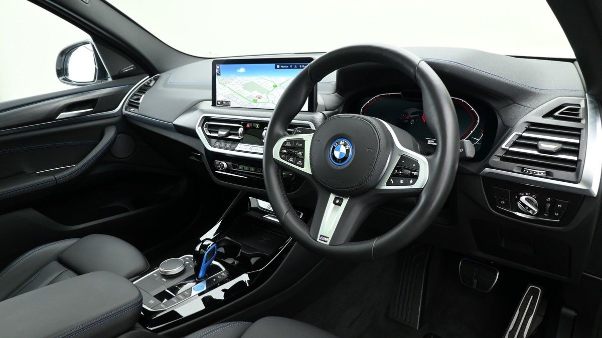 BMW iX3 Image 3