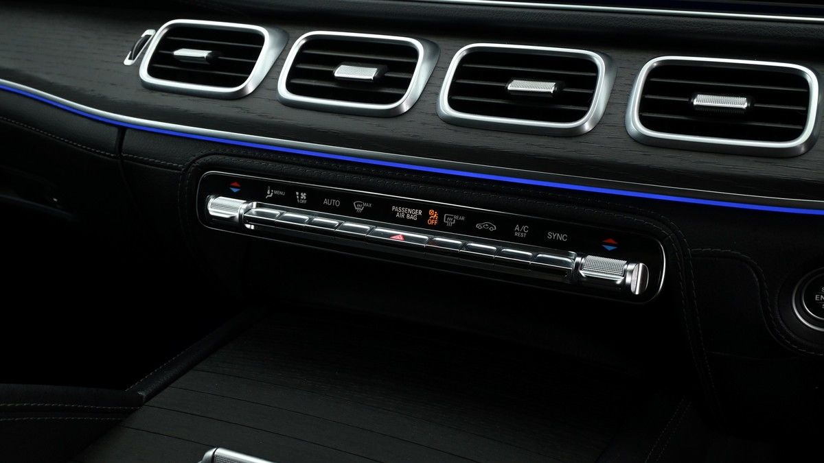 Mercedes-Benz GLE Image 11