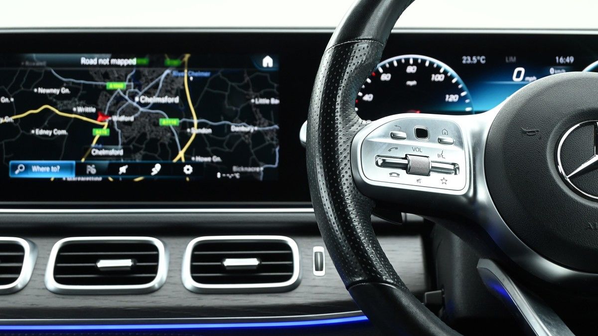 Mercedes-Benz GLE Image 14