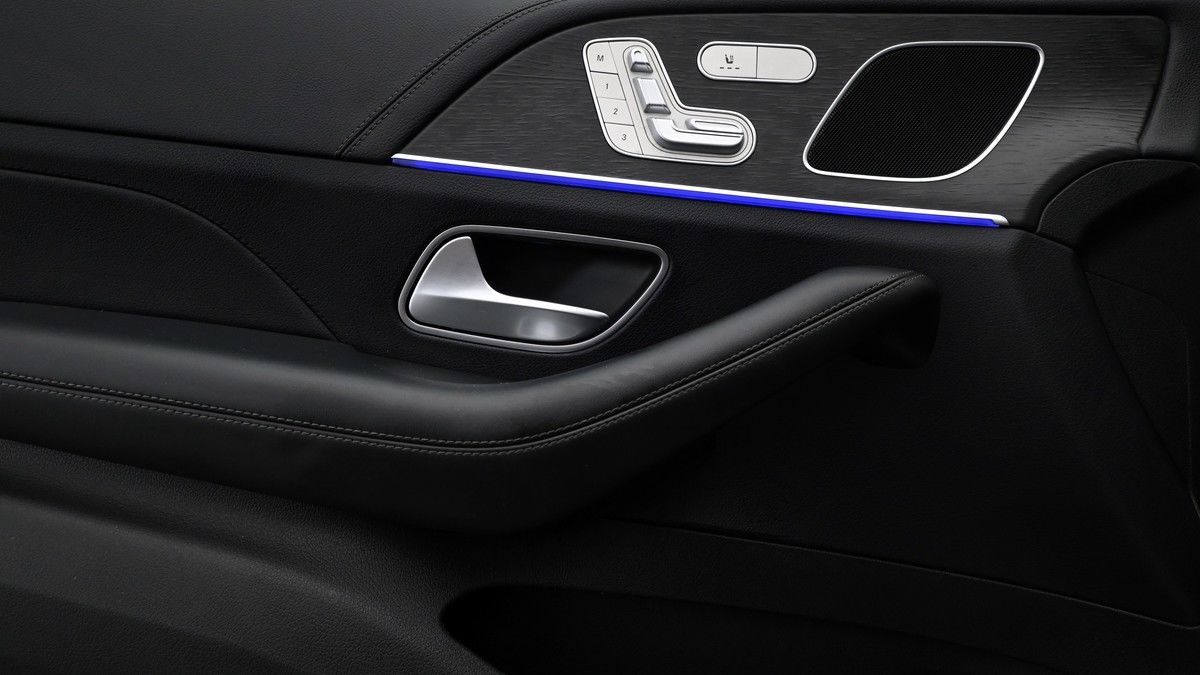Mercedes-Benz GLE Image 13